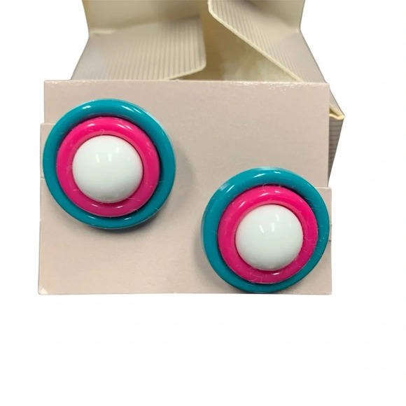 Avon Club Capri Colorful Retro clip  Earrings NIB VINTAGE 1989 - Picture 1 of 5